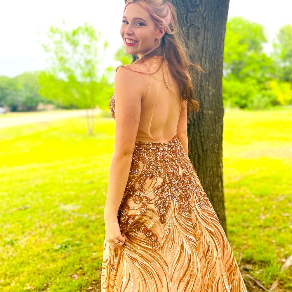 Prom dress worn once. Very comfortable with pockets.
